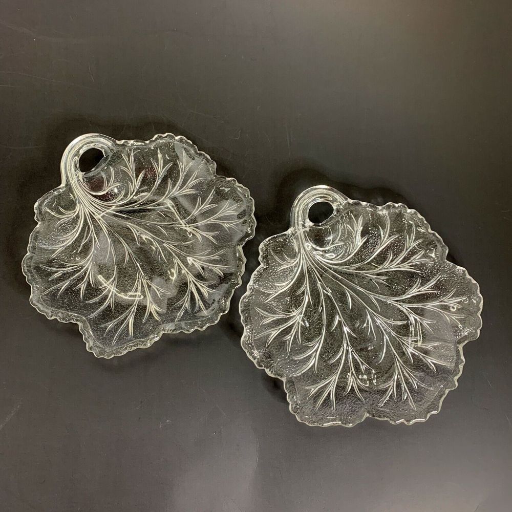 2 Indiana Glass Pebble Leaf Plates Clear Bread Butter Made USA Vintage
